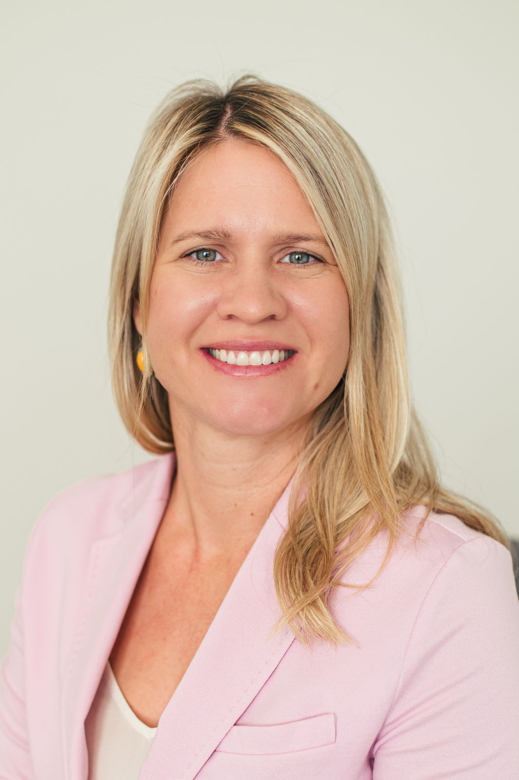 Prokuristin Mag. Sandra Michl-Ofner Prokuristin Mag. Sandra Michl-Ofner